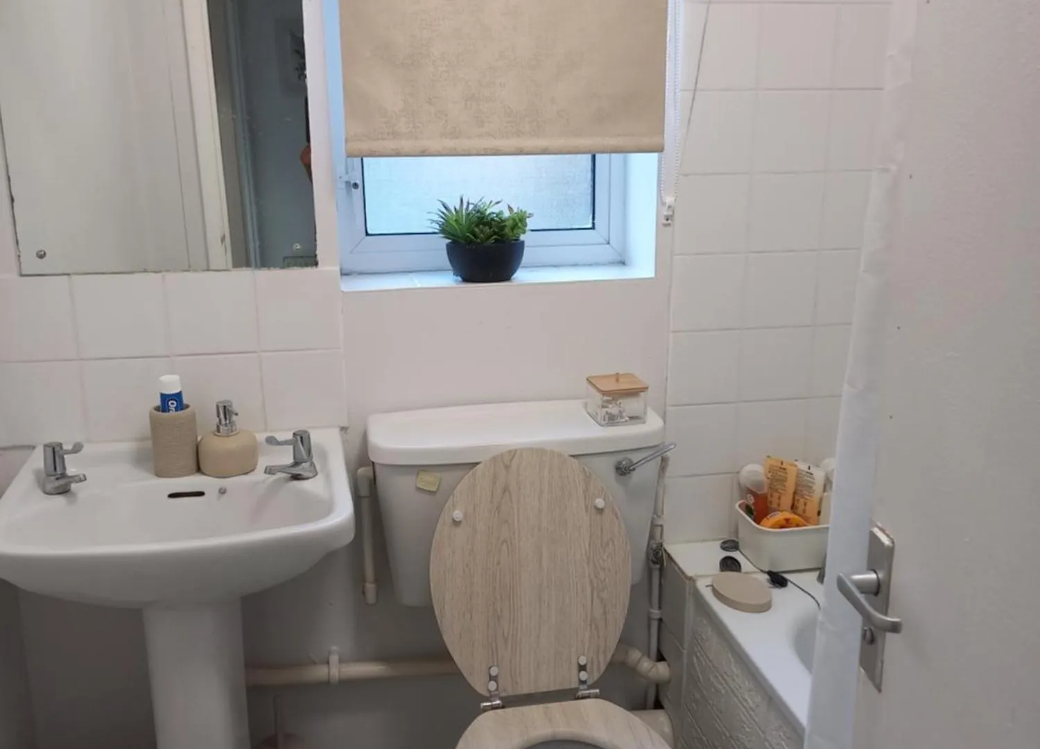 One Bedroom Apartment In Central Londres 0*,  Reino Unido